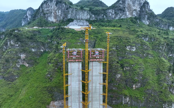 ?塔立山河！徐工塔機(jī)挑戰(zhàn)“世界之最”